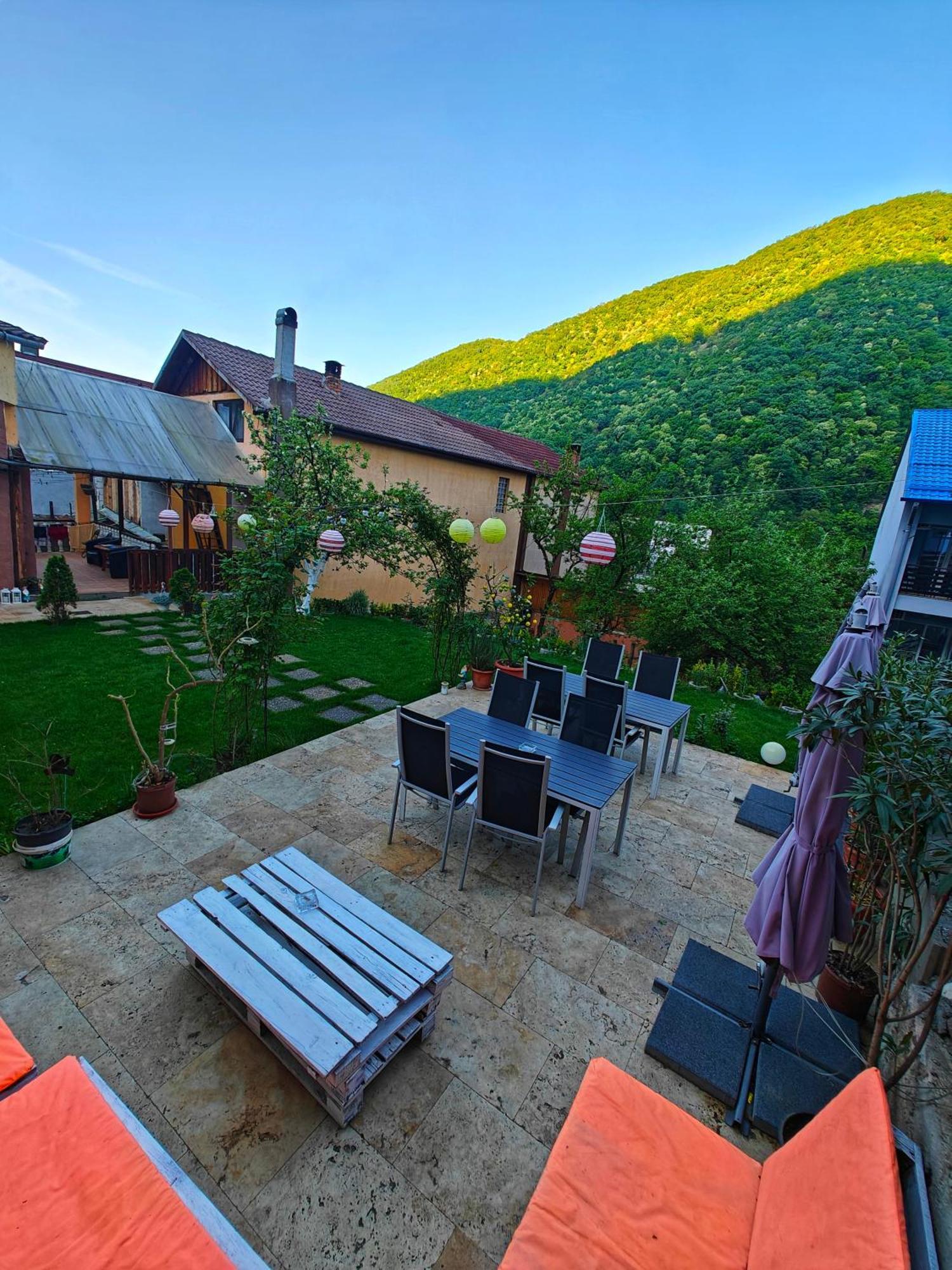 Casa Miclau Apartment Baile Herculane Bagian luar foto
