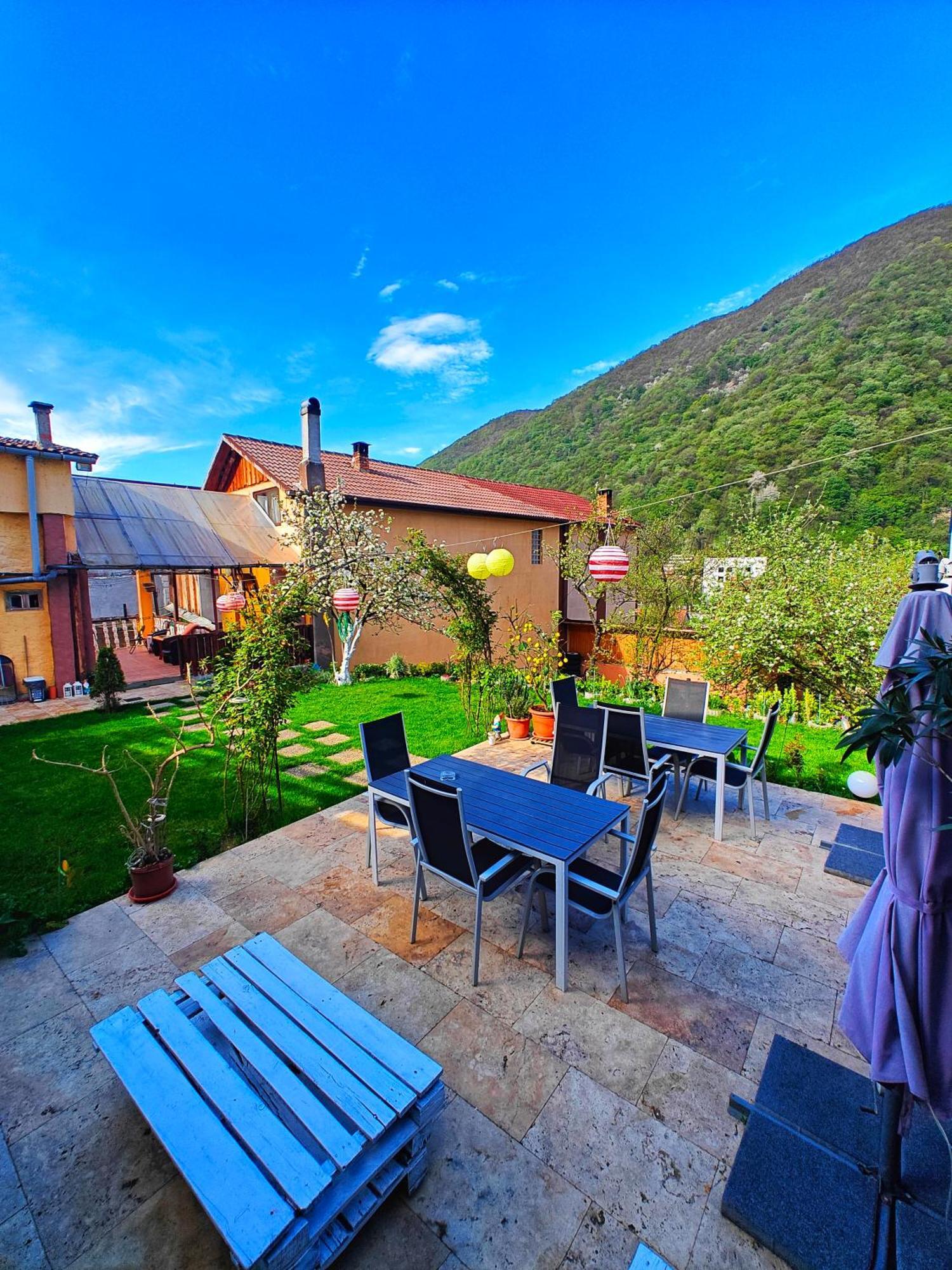 Casa Miclau Apartment Baile Herculane Bagian luar foto