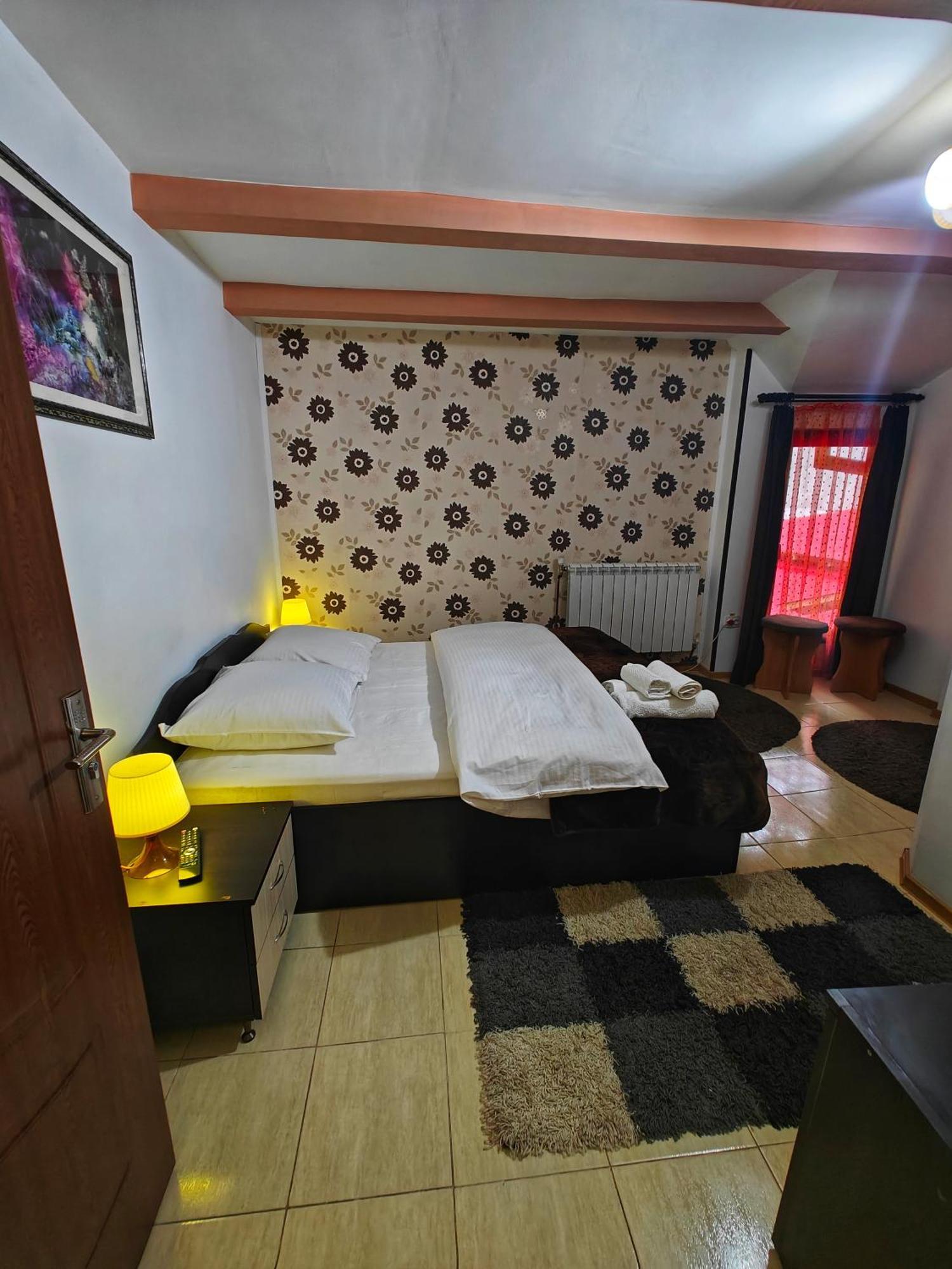 Casa Miclau Apartment Baile Herculane Bagian luar foto
